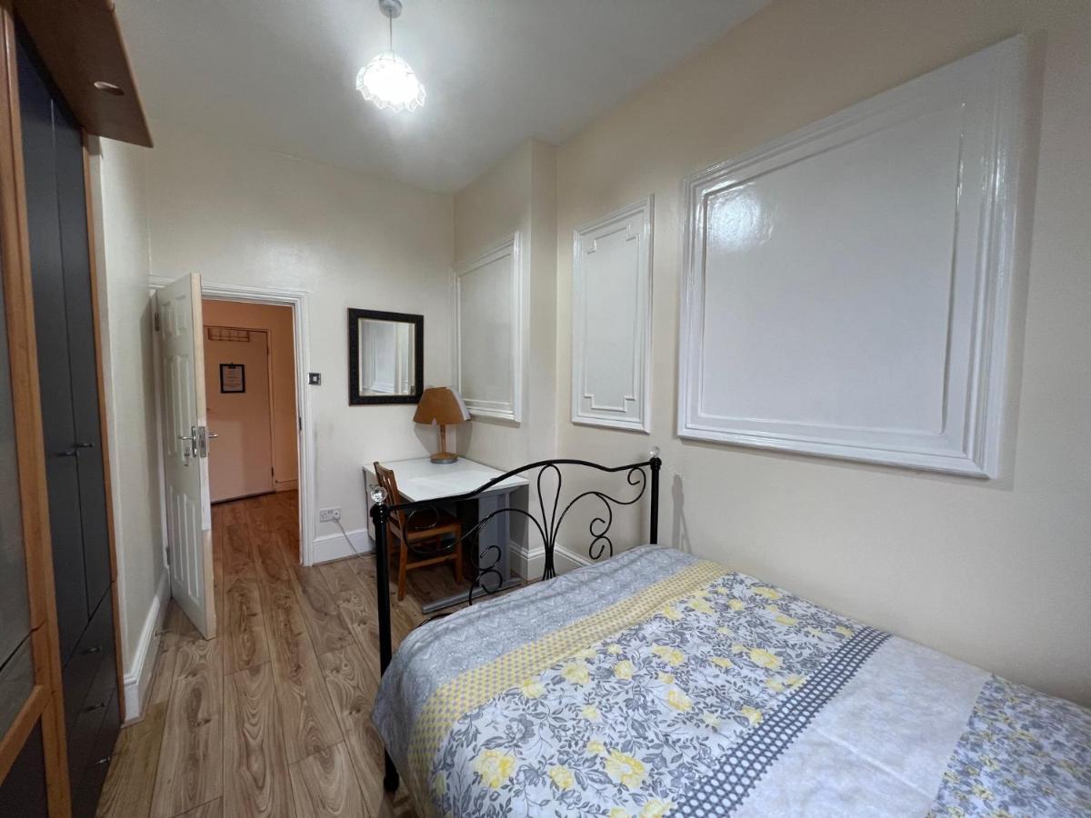 Comfy Apartments - Finchley Road Лондон Екстериор снимка