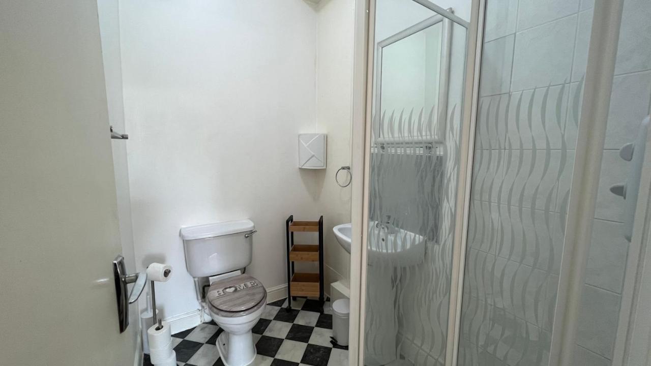 Comfy Apartments - Finchley Road Лондон Екстериор снимка