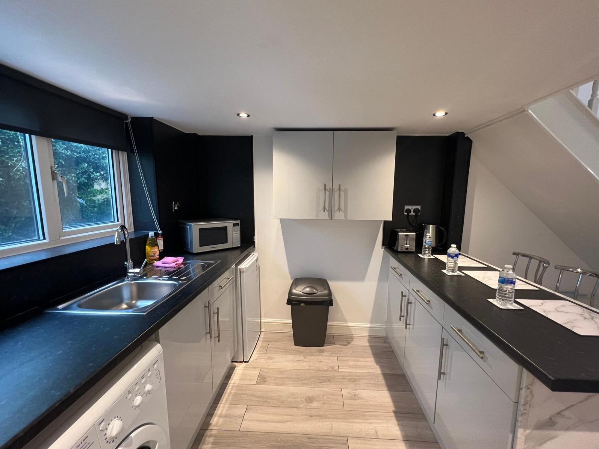 Comfy Apartments - Finchley Road Лондон Екстериор снимка