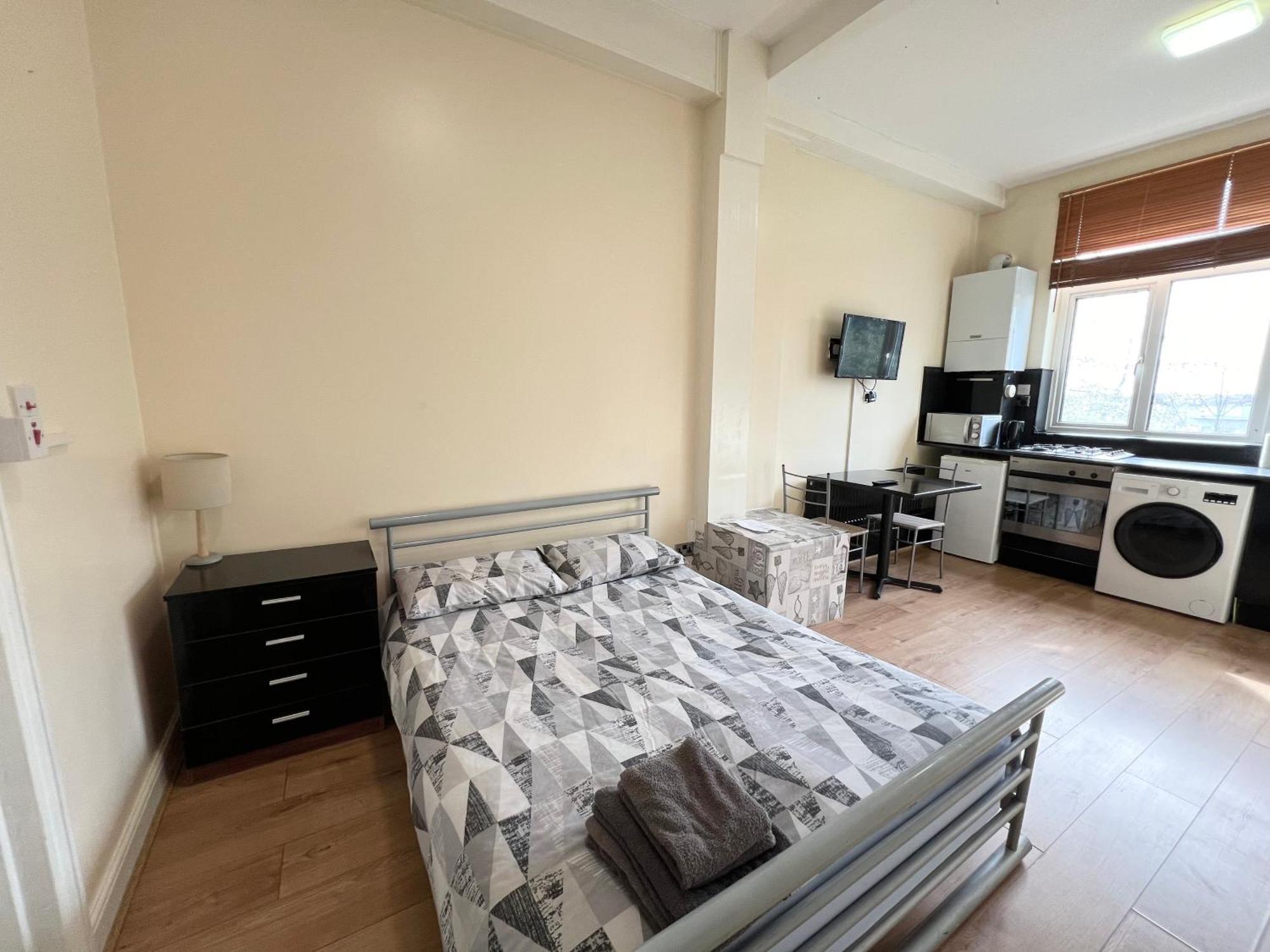 Comfy Apartments - Finchley Road Лондон Екстериор снимка