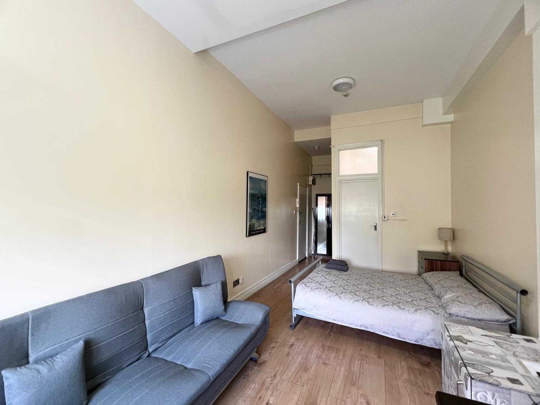 Comfy Apartments - Finchley Road Лондон Екстериор снимка