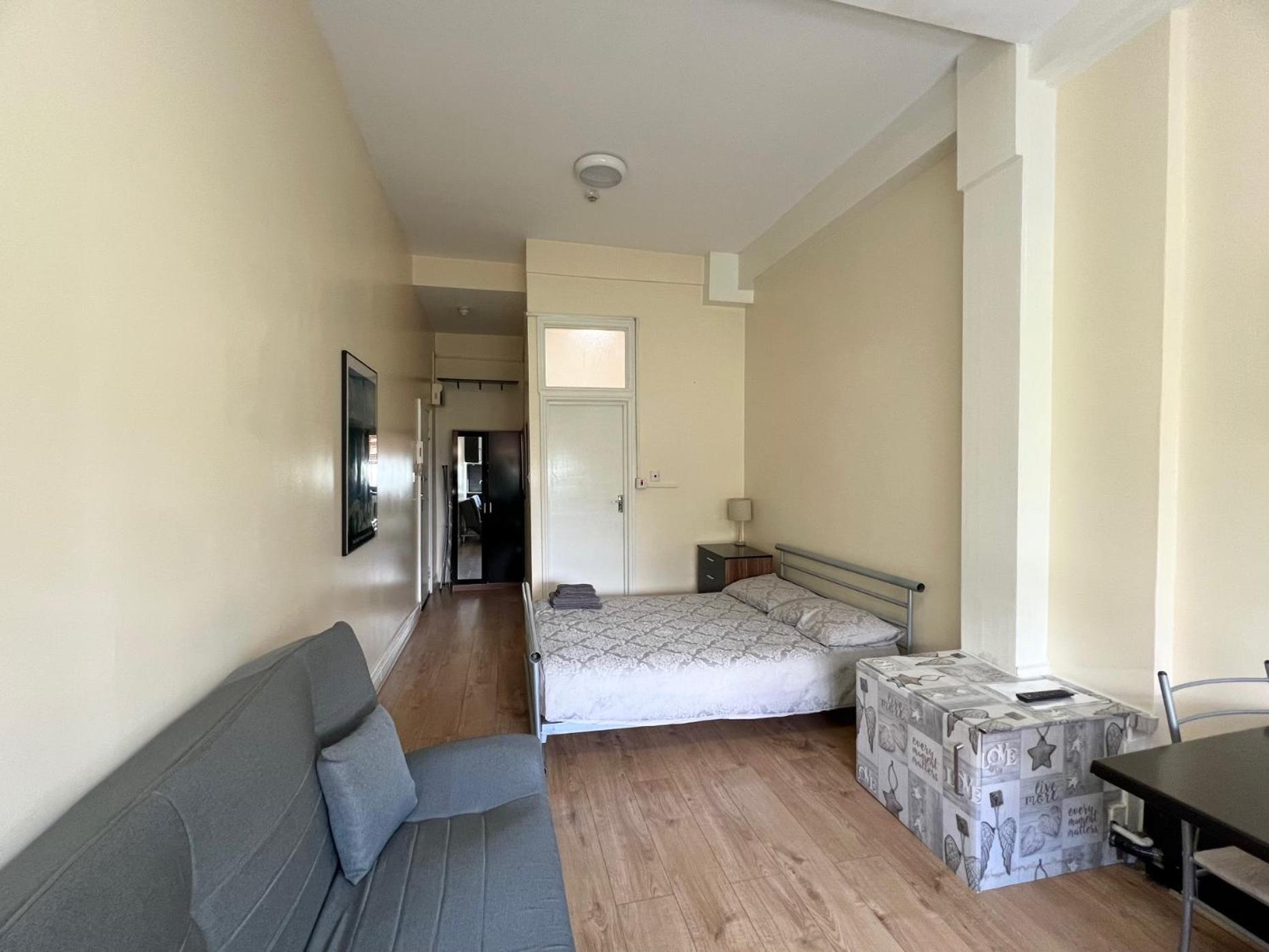 Comfy Apartments - Finchley Road Лондон Екстериор снимка